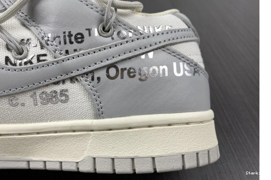 DM1602-117 42 Lot Dunk Nike O-W Low 0807